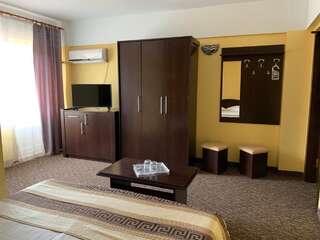 Отель Hotel Mario Эфорие-Норд Двухместный номер с 1 кроватью и балконом-7